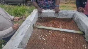 Lockable Iron bar protecting steep plate cover